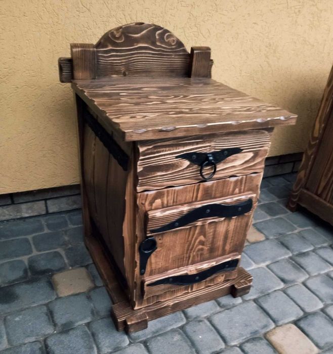 Приліжкова тумбочка, Приліжкова тумба "Бочка”