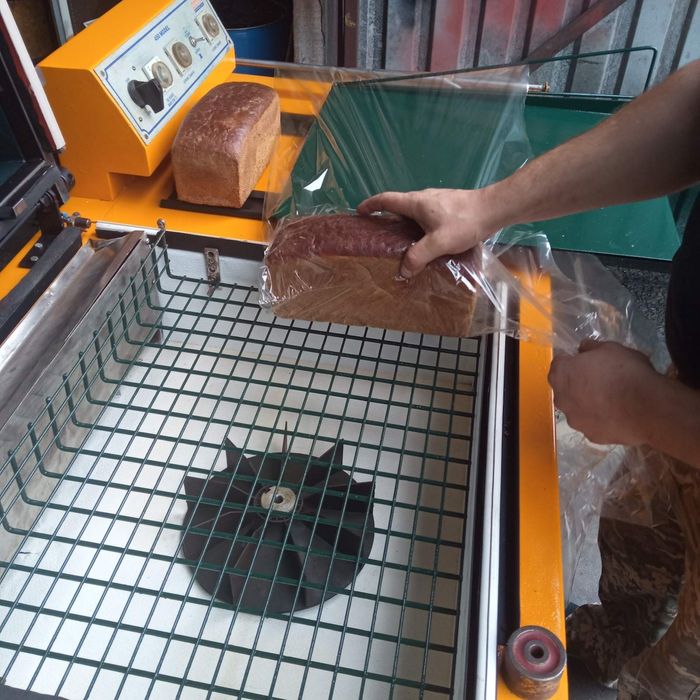 Продам пакувальну машину в плівку ПВХ