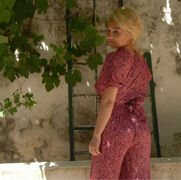 Macacão tamanho M/L