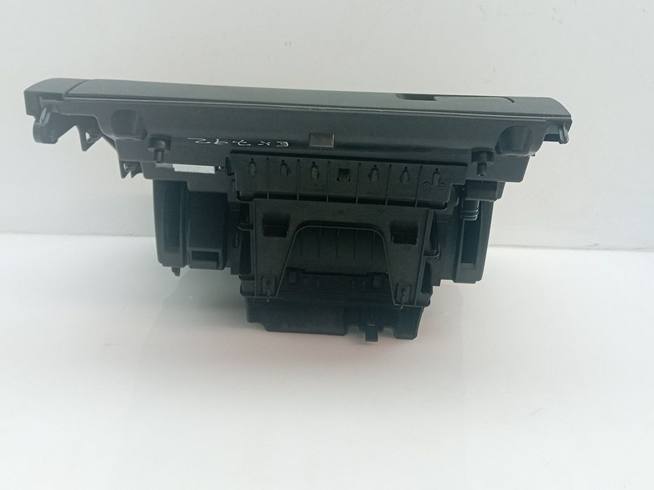 Porta luvas VOLKSWAGEN Tiguan (AD1, AX1)