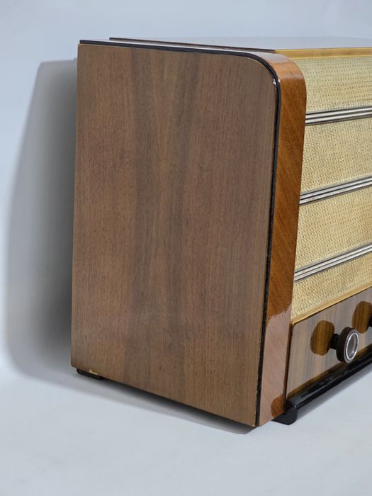 Rádio antigo reparado Philips