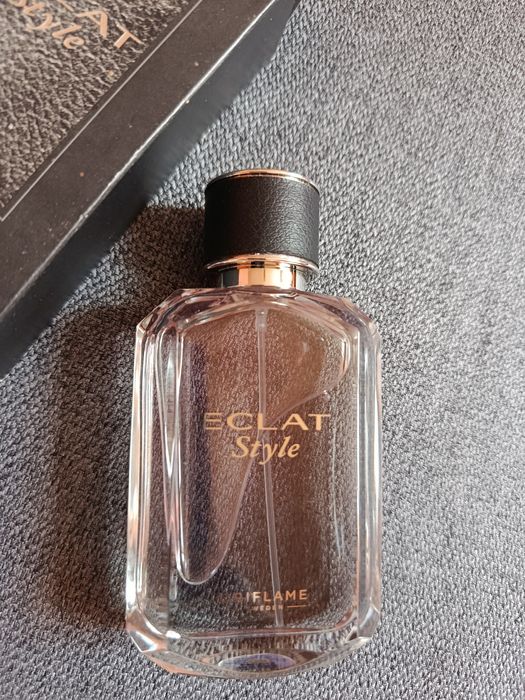 парфум Eclat Style від Oriflame. 
Це чоловічий аромат,
