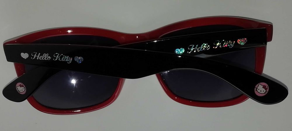 młodzieżowe/ damskie okulary przeciwsłoneczne Hello Kitty