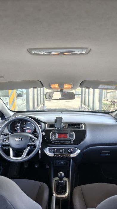 Kia Rio cvvt 1.2 gasolina de 2016