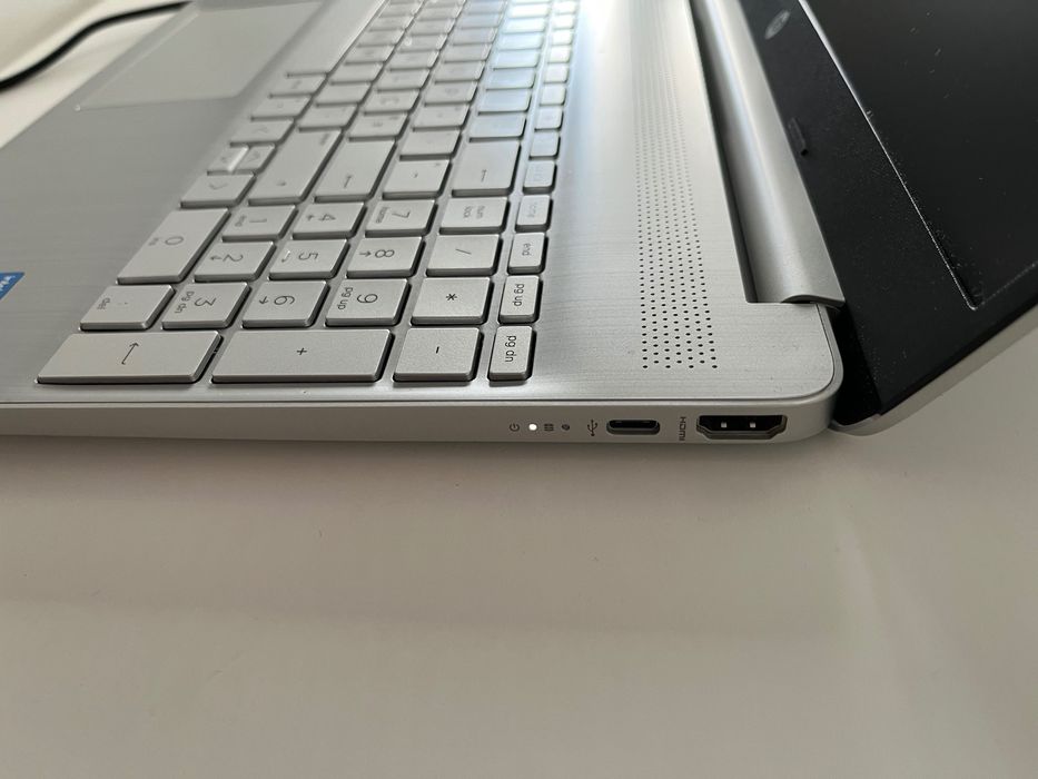 Computador Portátil HP I5