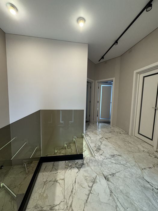 Продаж стильного 4кімнатного котеджу