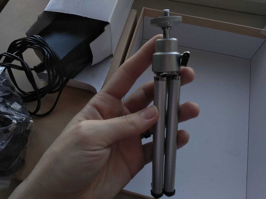 Aiptek pico projector mobilecinema i120