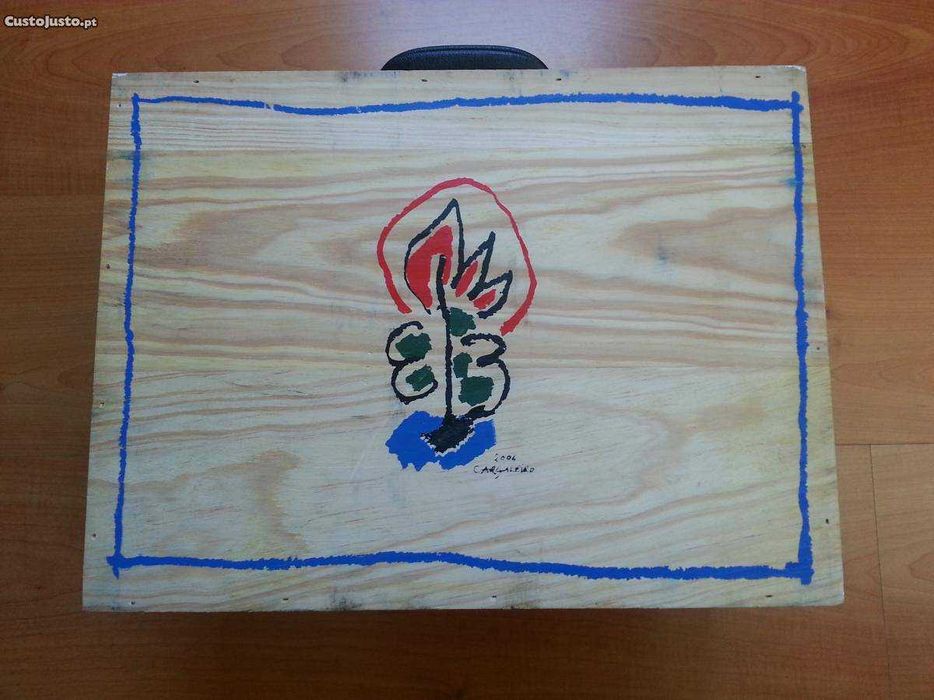 Cargaleiro - Caixa de Madeira (vazia), Assinada e Datada de 2004