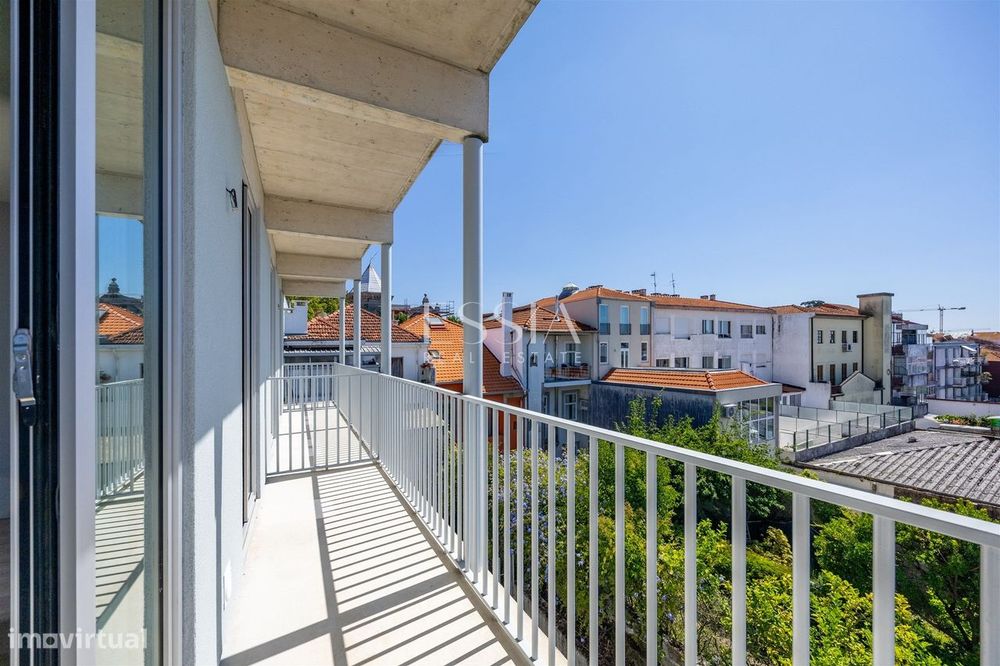 Apartamento T1 com Varanda junto ao Marquês