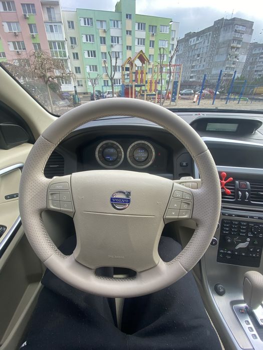 Продам Volvo XC60