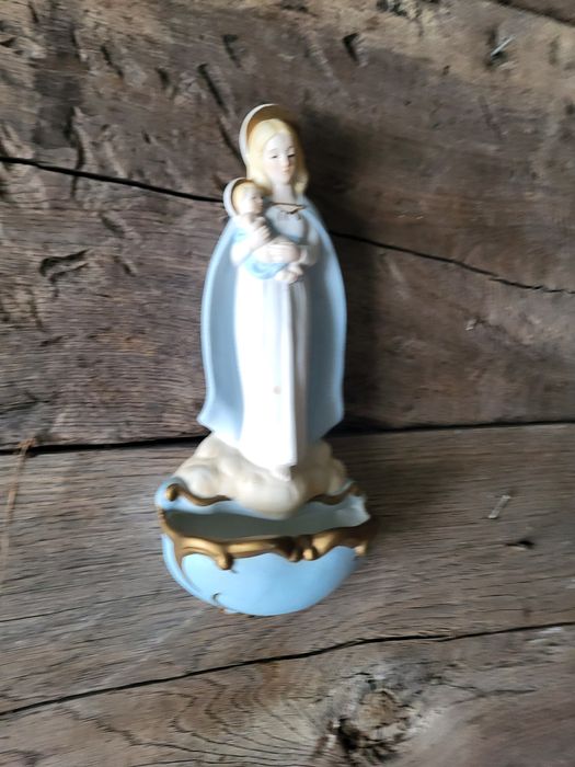 Maryja porcelanowa kropielnica Matka Boska