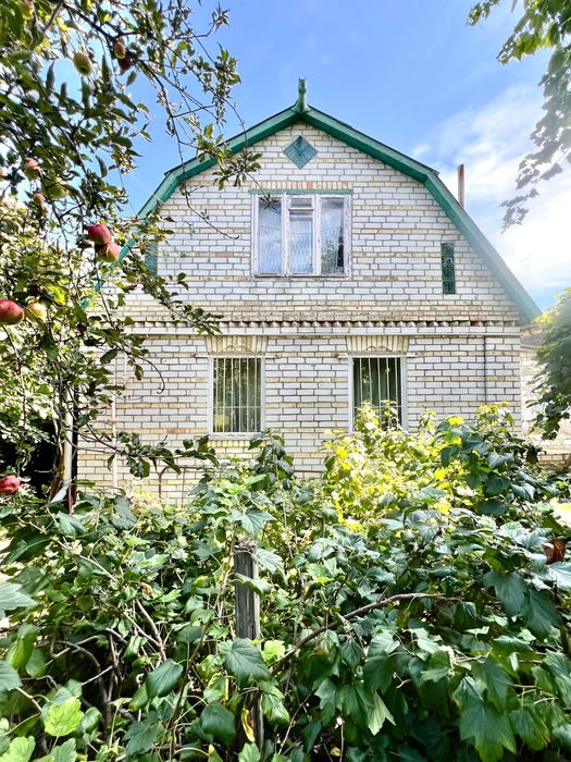 Продам вінтажний будиночок 77кв.м+17 соток з виходом до озера.