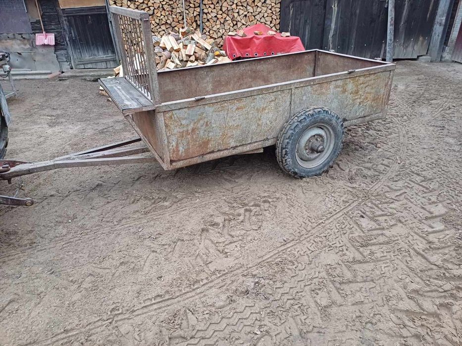 Sprzedam  przyczepę rolniczą