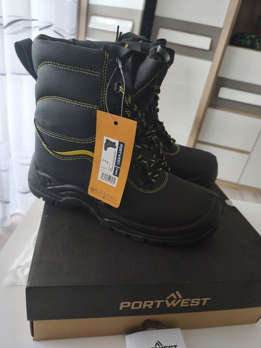 Nowe buty robocze zimowe, ocieplane,nr 42