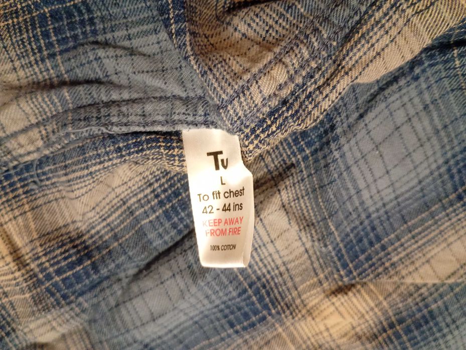 Koszula w kratę tu rozmiar L