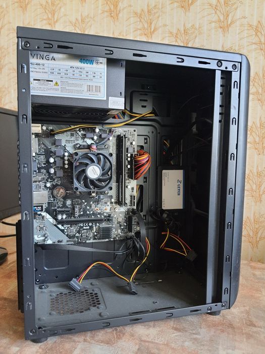 Комп'ютер ASRock A320M + AMD A8-9600 + монітор ASUS 21.5