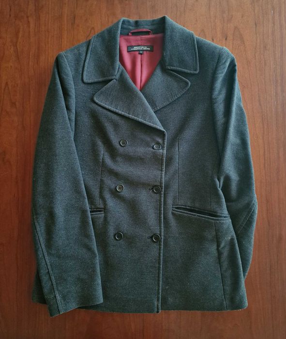 Casaco cinzento escuro