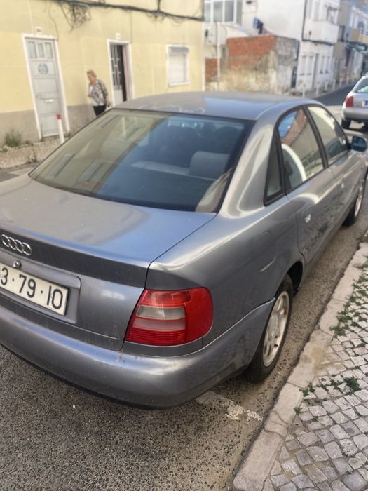 Audi A4 97 - CBR1000F 945