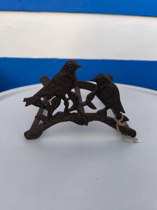 Vendo suporte de mangueira rústico NOVO