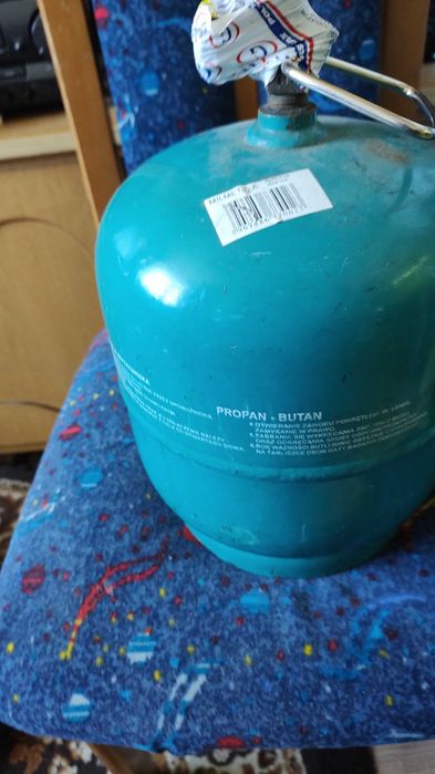 2-butle gazowe 3-kilogramowe, pełne,