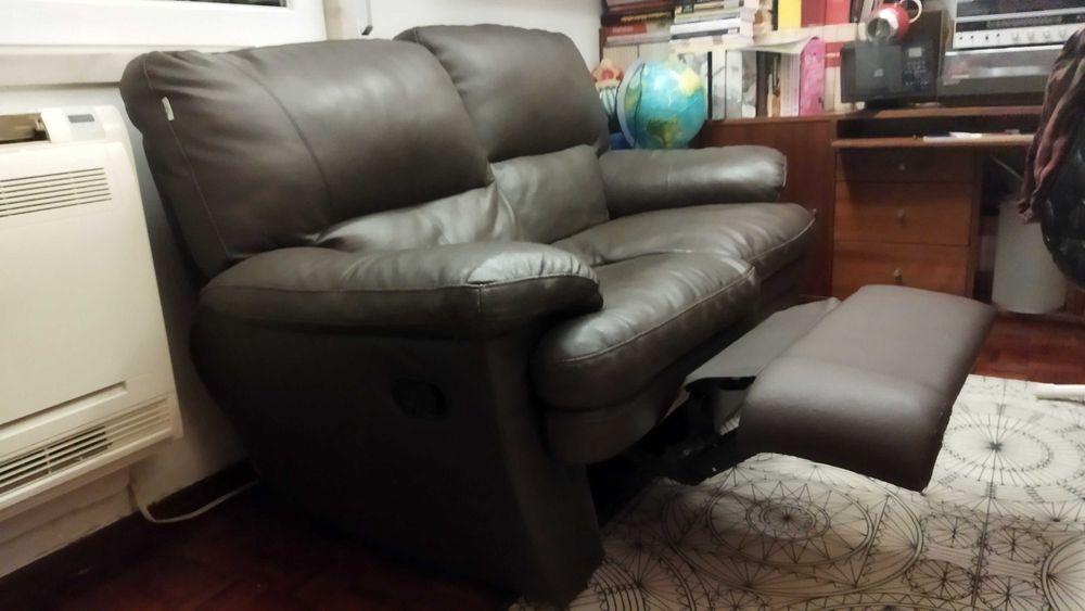 Sofá 2 lugares com sistema de descanso