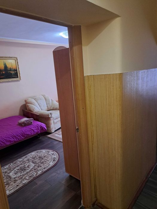 Вільно! Подобово. Пр. Свободи,37, 1-кімнатна. Поруч Обласної лікарні