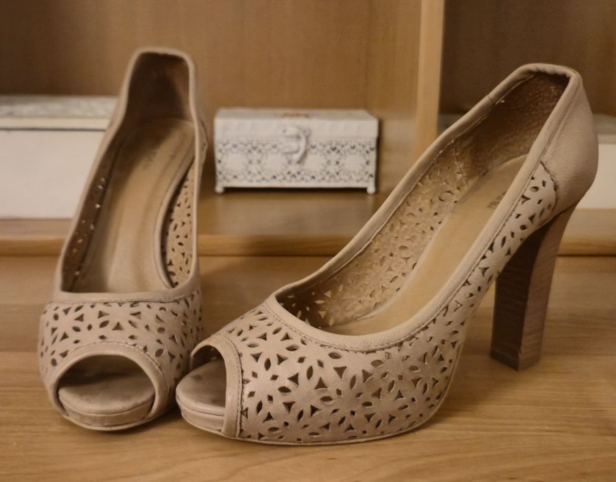 Buty na obcasie Gino Rossi 39