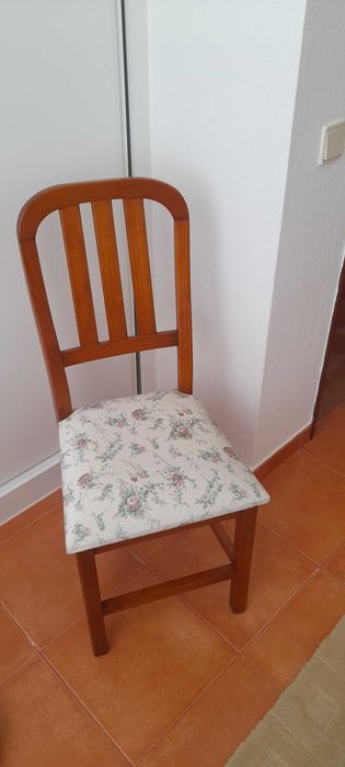 Cama de casal em pinho mel
