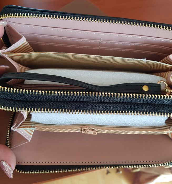 Гаманець на двох блискавках.