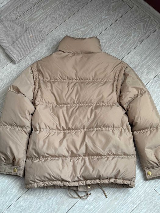 Жіноча пухова куртка