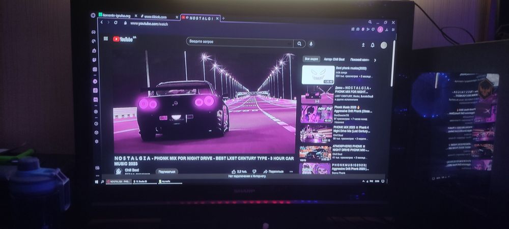 Самый топовый телевизор Sharp 32 дюйма СРОЧНО!!!