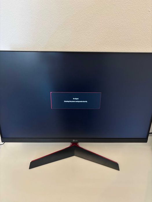 Monitor Gaming LG UltraGear 24GN600-B 144Hz - Excelente condição
