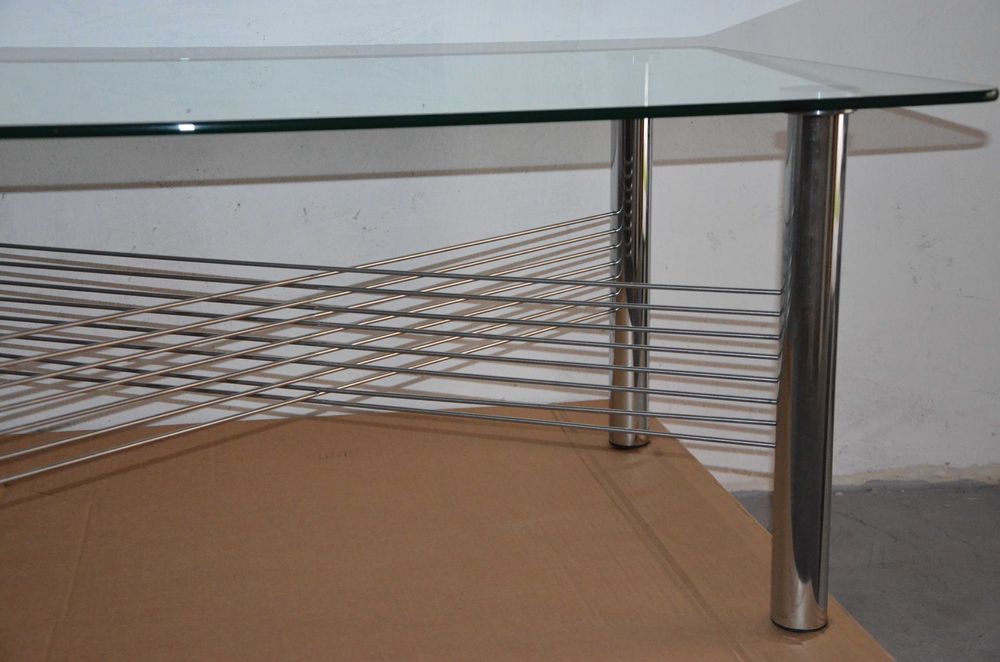 Stolik kawowy ze szklanym blatem