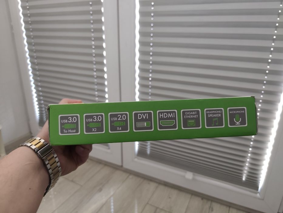 uniwersalna pozioma stacja dokująca Plugable UD-3900H