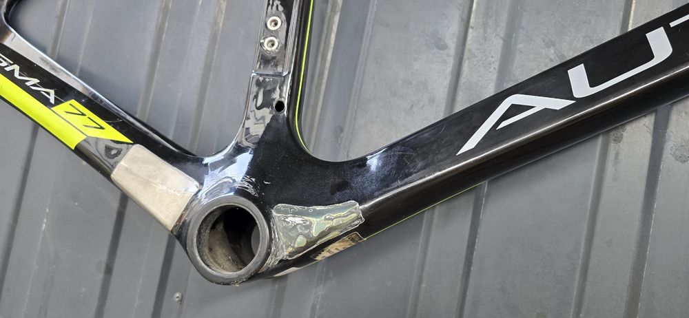 Author Carisma 77 rama carbon roz 58