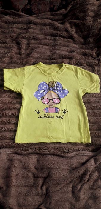 Футболки на дівчинку