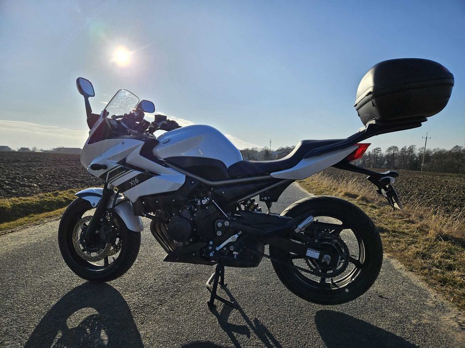 Yamaha XJ6 z 2011 roku