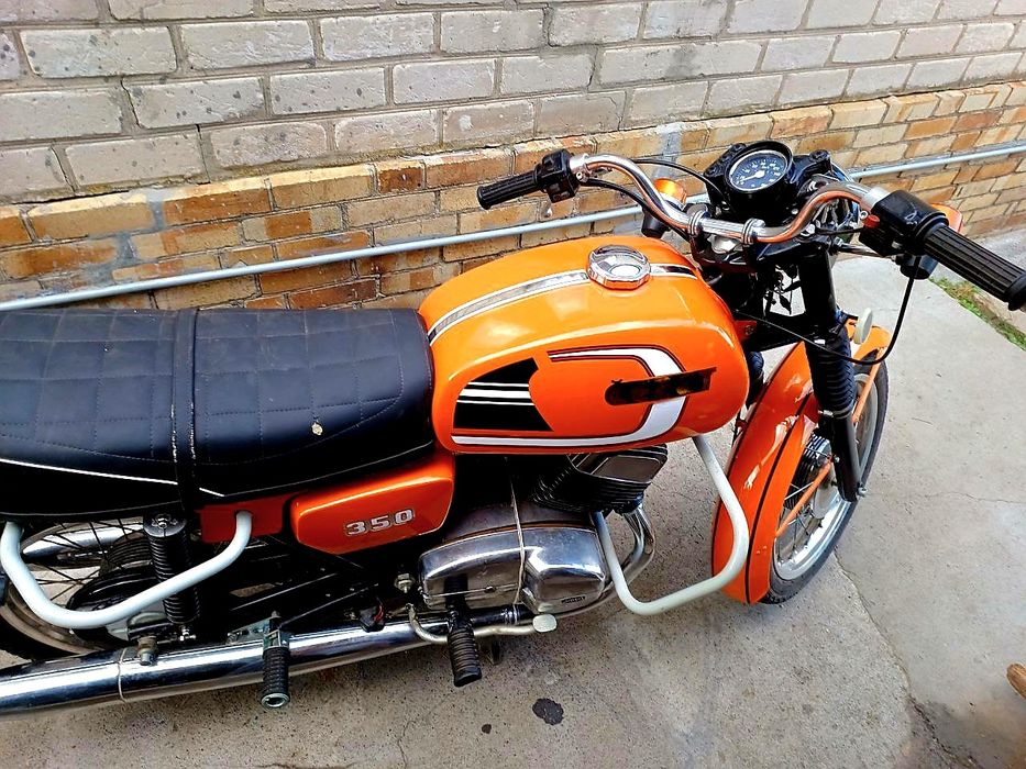 Ява ,Чезет 472.5 12в.