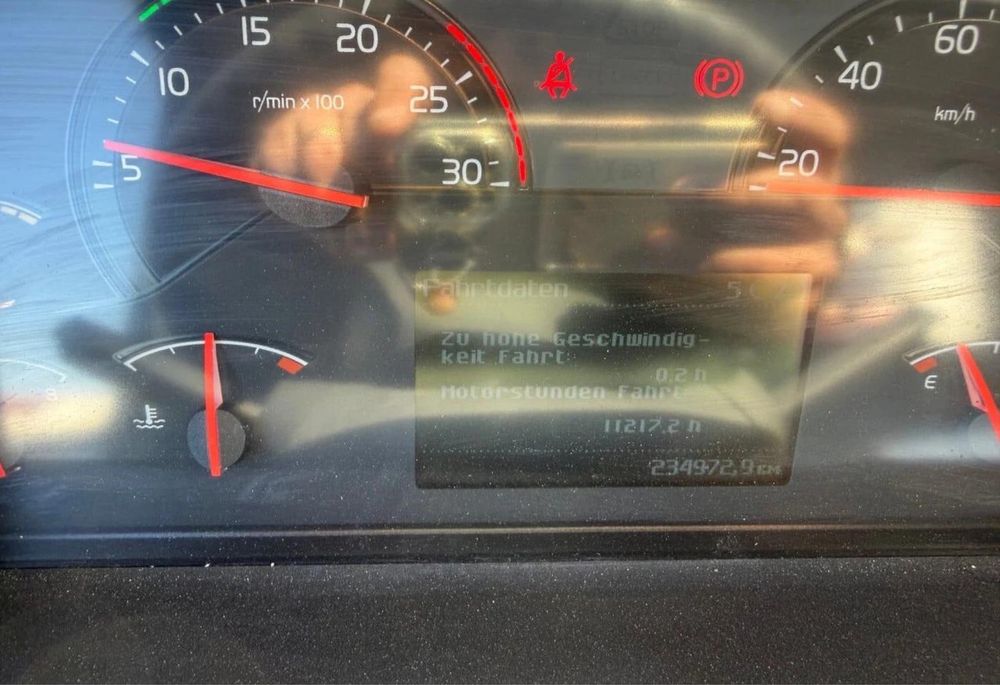 VOLVO FM300 230.000KM Grua Fassi 1223 K3 Radiocomando Tri-Basculante Impecavel Apenas 230.000km ##OPORTUNIDADE##