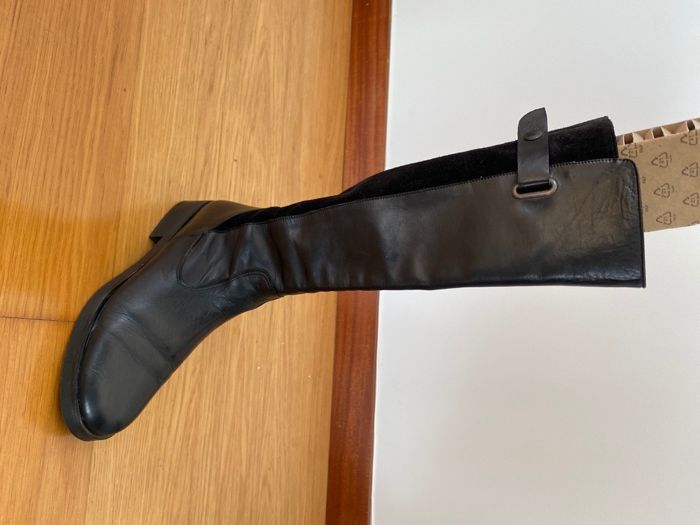 Botas de Pele, cano alto, pretas (excelente estado)