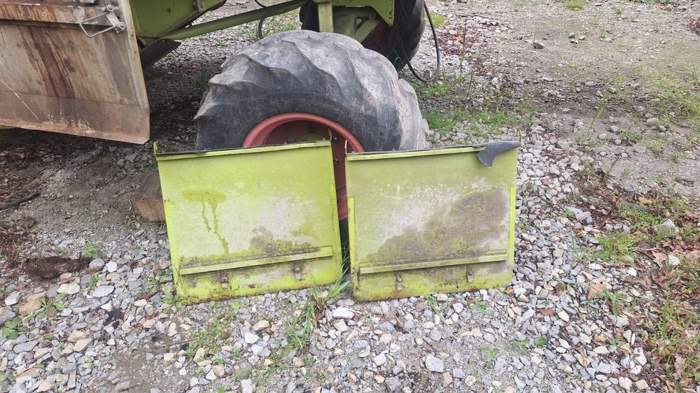 Kieszeń kosza sitowego pokrywa plew Claas Dominator 88 96 Mega 204 org