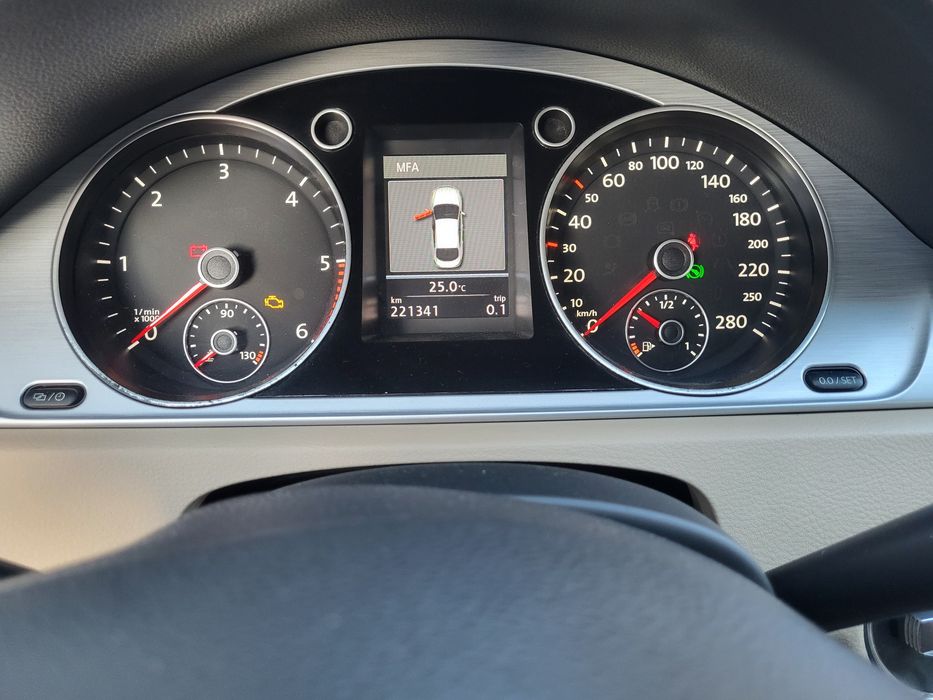 vw Passat CC 2.0 TDI 177KM DSG bixenon navi klima 4x4 z Niemiec