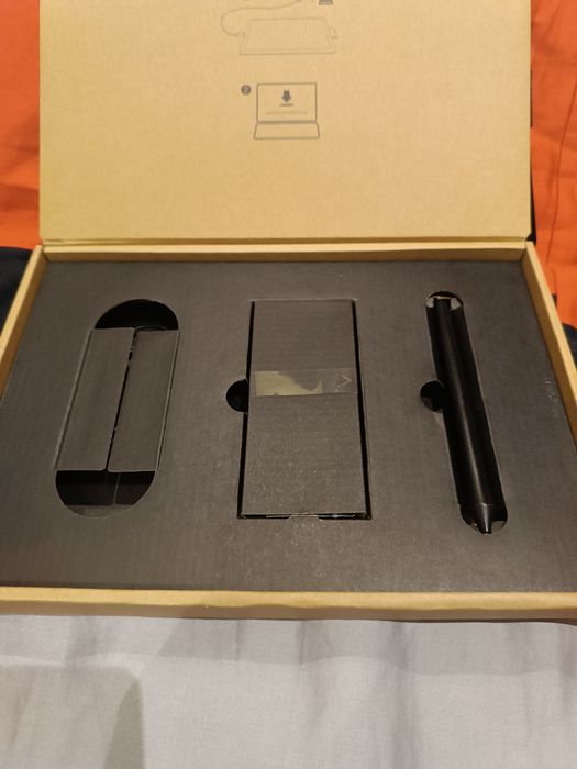 Tablet graficzny wacom plus książka sen czarownika