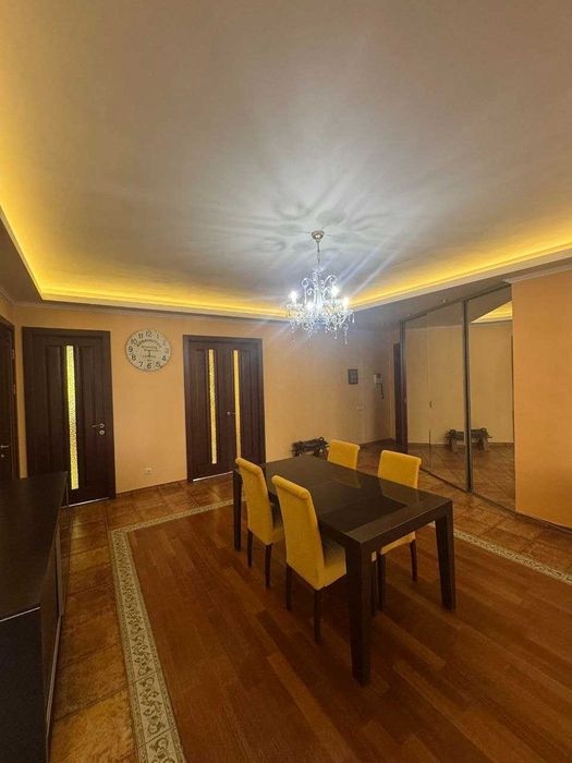 Оренда 2к квартири, Микільсько-Ботанічна, Саксаганського, 88м2, , Газова колонка
