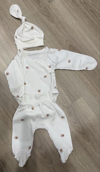 Одяг для новонароджених