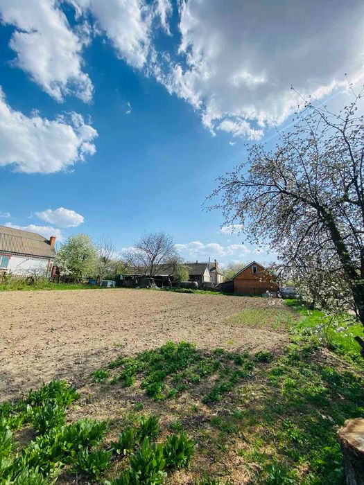 (3) Продам гарний добротний будинок в м. Немирів 0925