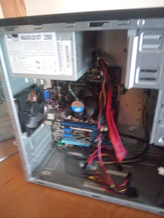 Torres PC i5 e i3