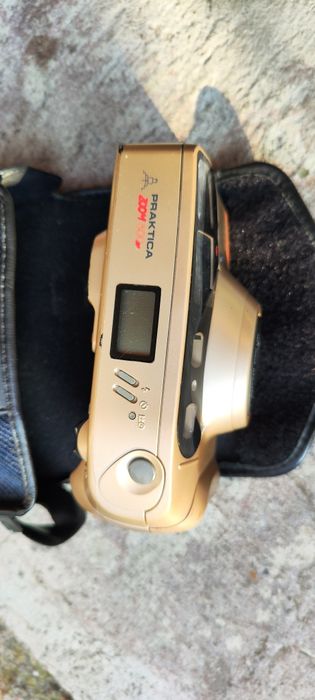 Aparat Praktica Zoom 800f Date
