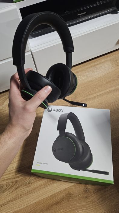 Xbox series X,навушники,2 геймпада