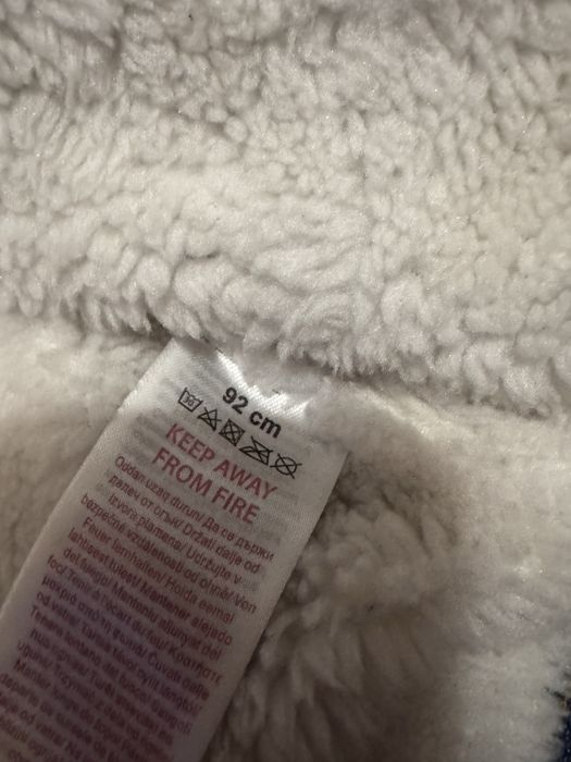 Джинсова куртка на дівчинку